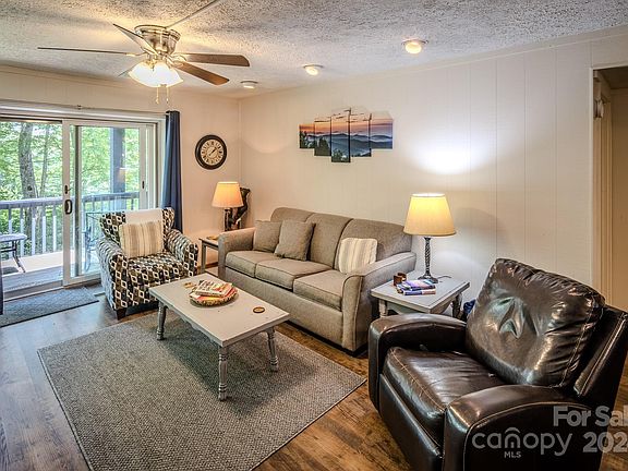 5th image of 150 Glenwood Ln
