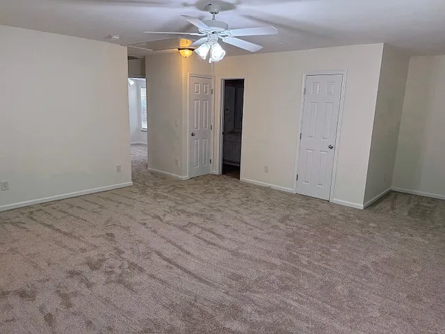 3 bed, 2.5 bath, 1652 sqft, $1,800 — Photo 4