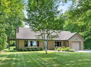 W140N14220 Country Aire Dr, Germantown, WI 53022