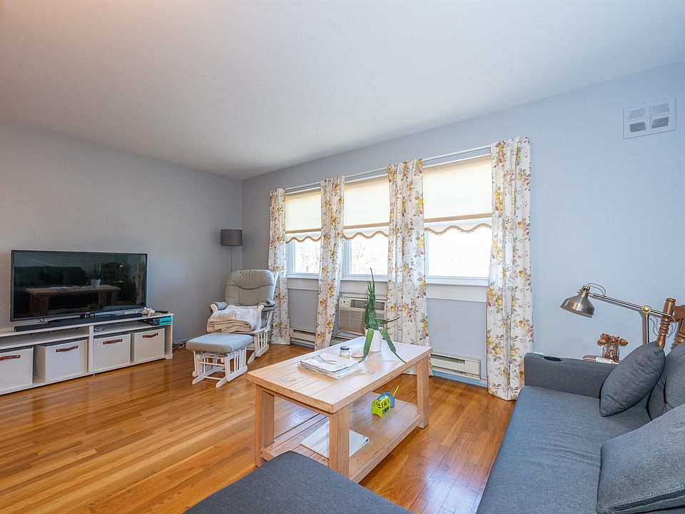 1st image of 33-37 W 32nd St