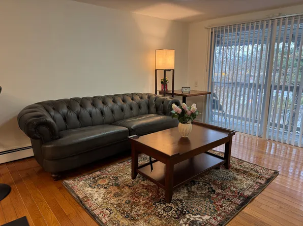 110 33rd Street image 2 of 12