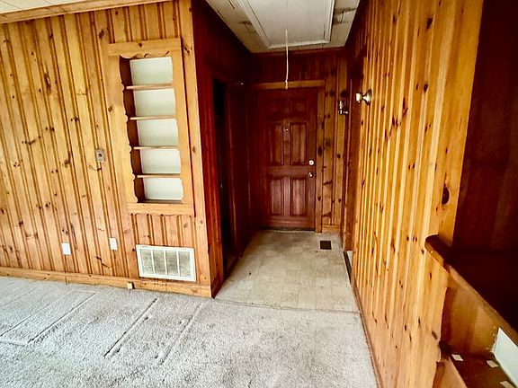 3rd image of 2603 Lane Ave
