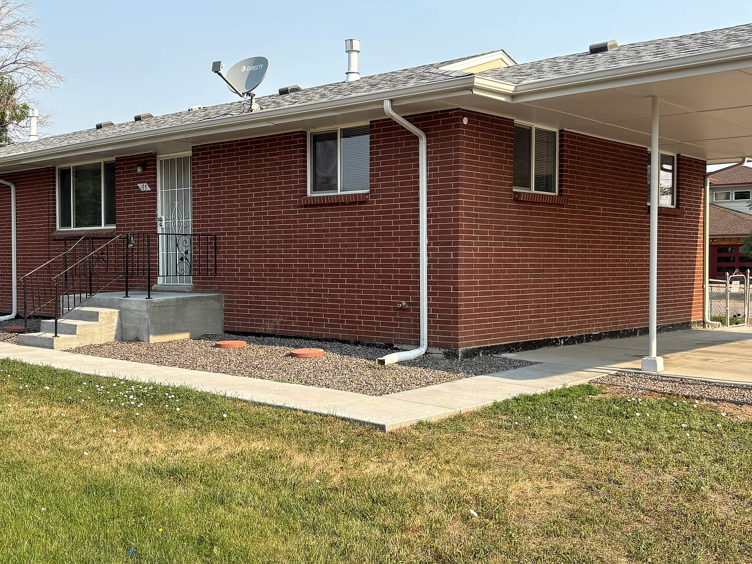 2 bed, 834 sqft, $1,800 — Photo 1
