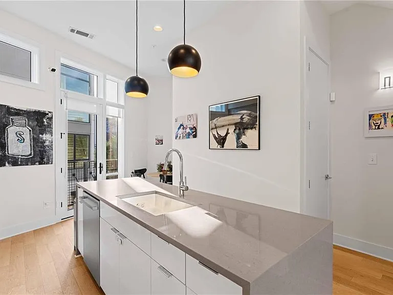 15 Daniel St SE #1 — Photo 21