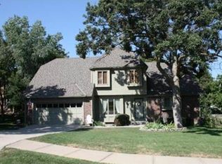 7610 Bradshaw St, Shawnee, KS 66216