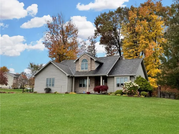 209 Joes Ln, New Castle, PA 16101