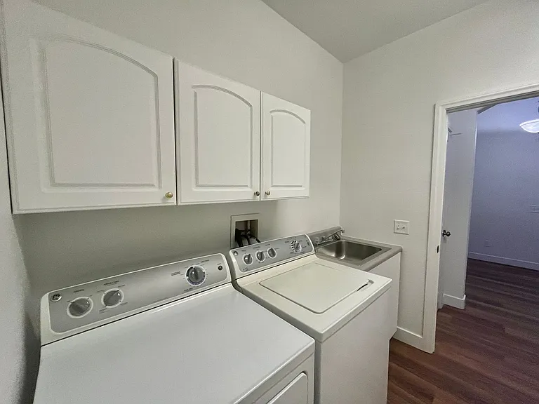 3816 Waynesvill St — Photo 58