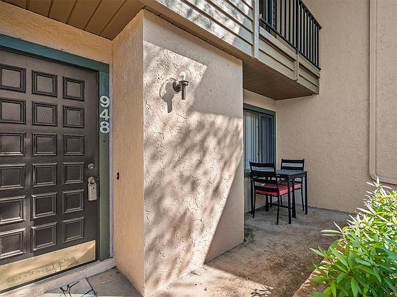 5th image of 948 Sunridge Dr