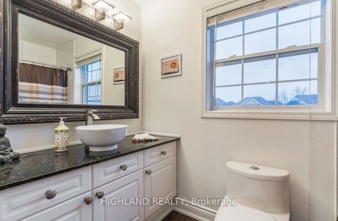 4 bed, $3,850 — Photo 4