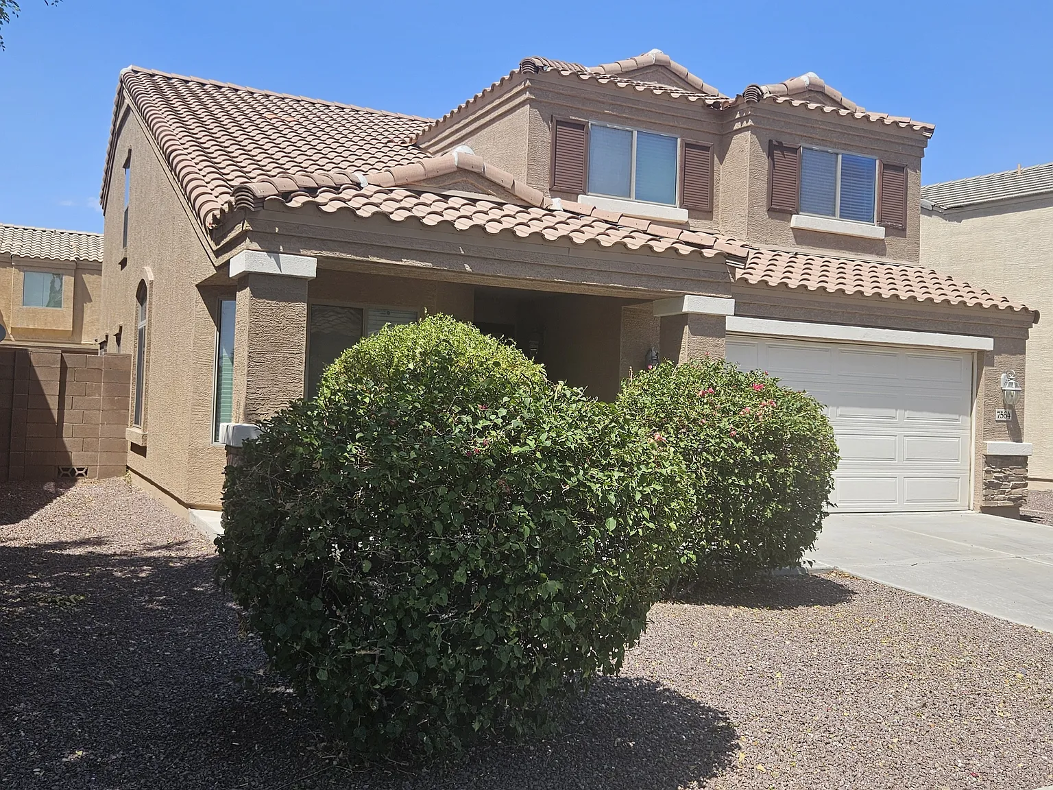 4 bed, 2.5 bath, 2050 sqft, $2,489 — Photo 3