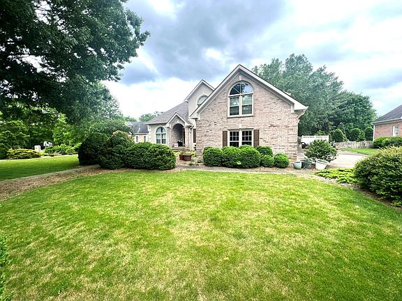 2nd image of 3109 Saint Johns Dr