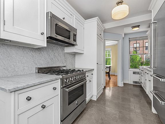 3rd image of 785 Park Ave APT 4A