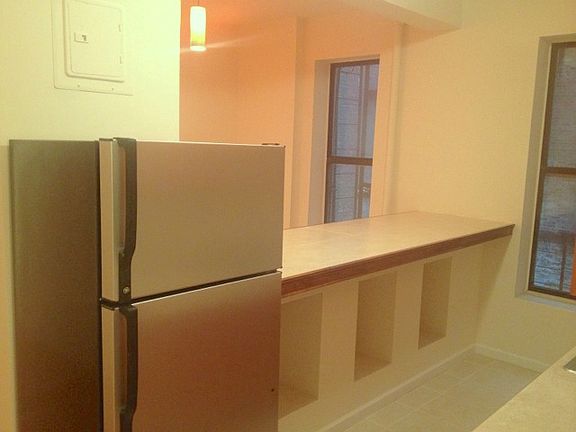 4th image of 100 W 139th St APT 3