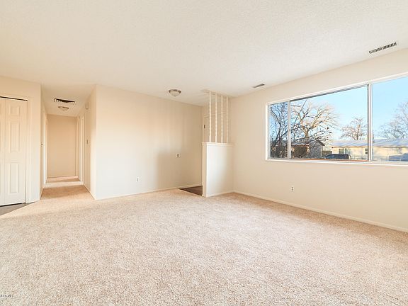 5th image of 2506 Edgecliff Dr