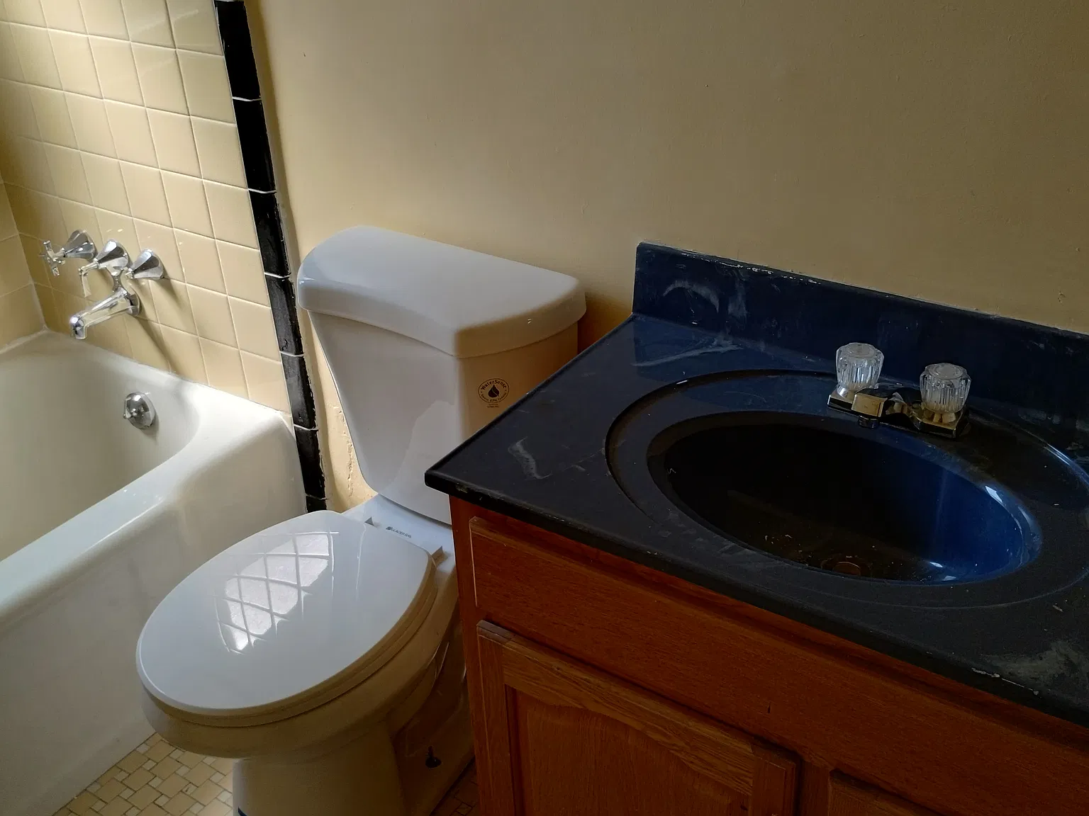1 bed, 608 sqft, $750 — Photo 2