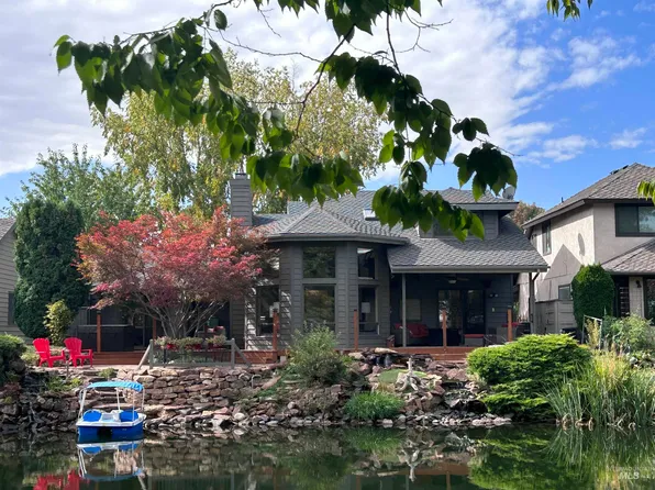 4879 N Lakeview Pl, Garden City, ID 83714