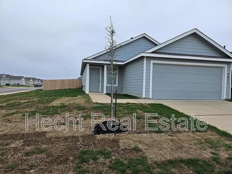 5911 Coahulia Rdg — Photo 2
