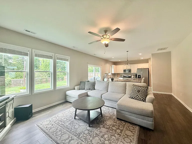 305 S Kramer Path — Photo 5