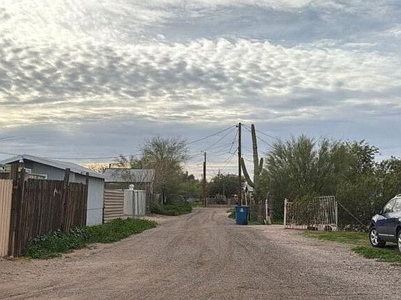 4th image of 1492 S Smythe Dr