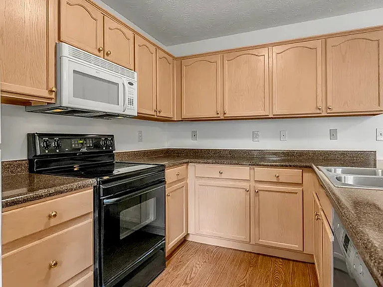 202 S Gratz St — Photo 14