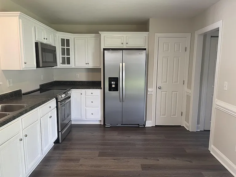 2055 B Cambria Dr #1 — Photo 7