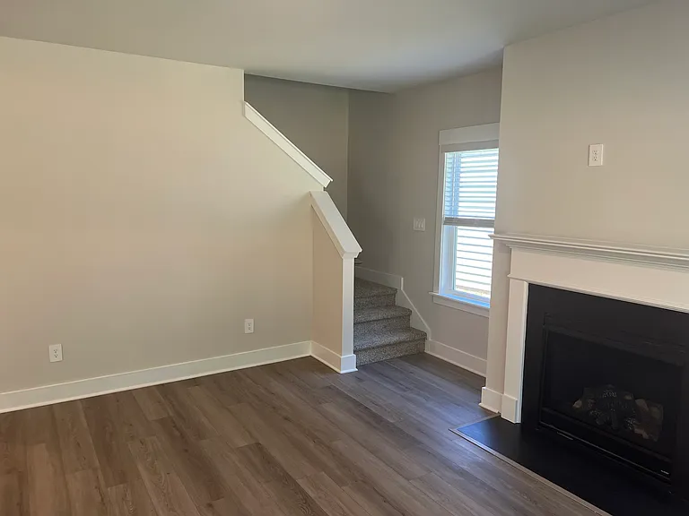 920 Burghley Cir — Photo 10