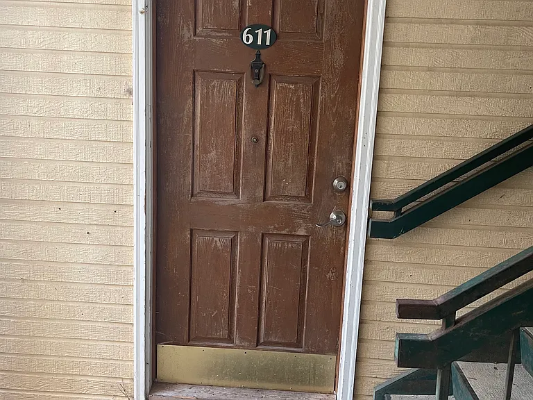 611 Ridgecreek Dr — Photo 1