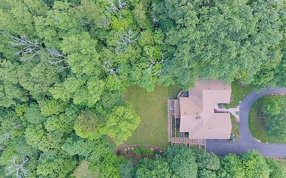 4th image of 20 Ironwood Ct