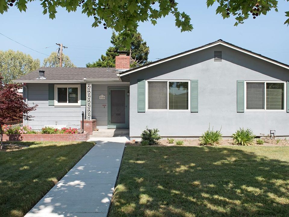 1st image of 2144 Parkwood Way