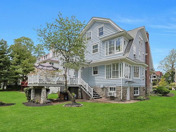 3rd image of 146 Sutton Manor Road