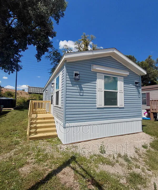 272 Kathy Cir