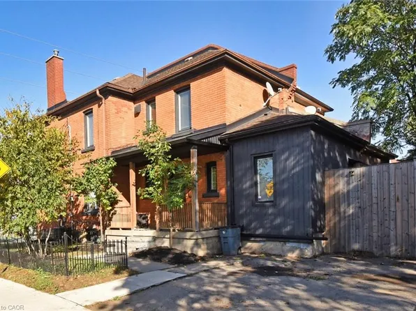 150 Victoria Ave N, Hamilton, ON L8N 2T1