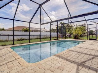 1203 SE 22nd Ave, Cape Coral, FL 33990