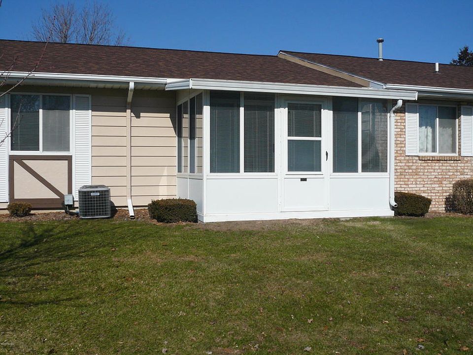1st image of 5974 Leisure South Dr SE