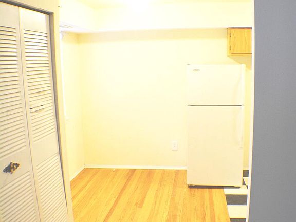 3rd image of 3411 Cresson St APT 1