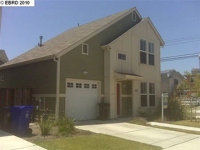 2902 Bonds Ln — Photo 2