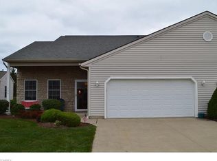 105 Carriage Ct, Elyria, OH 44035