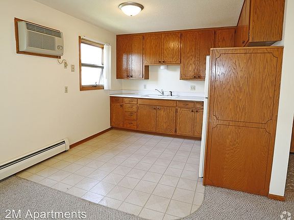 3rd image of 2244 Minnehaha Ave E APT 202
