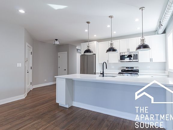 2nd image of 2647 W Carmen Ave #3