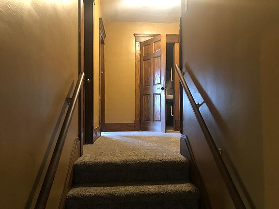 5th image of 423 1/2 N 9th St