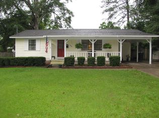 104 Holly Dr, Petal, MS 39465