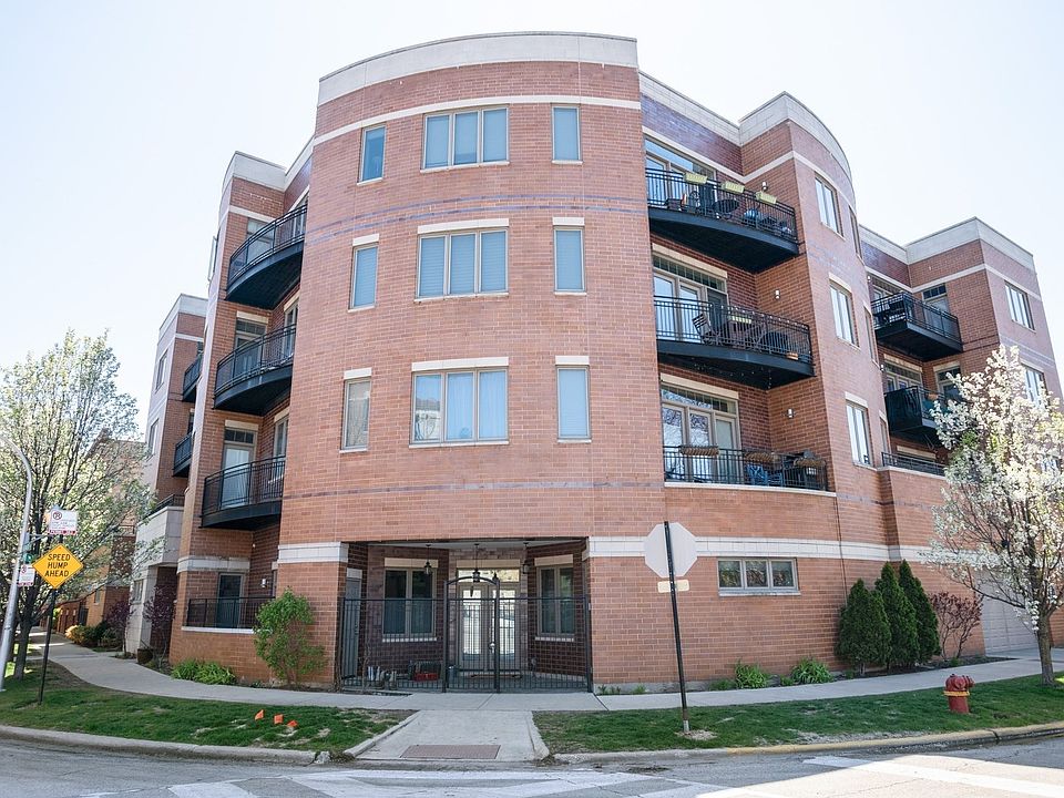 1st image of 4150 N Kenmore Ave #102