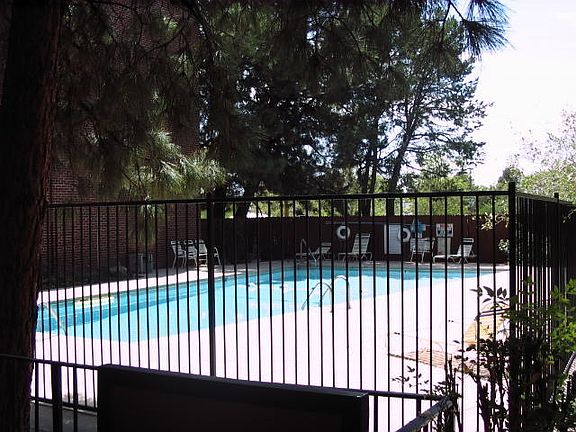 2nd image of 1100 Alvarado Dr SE APT 102