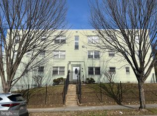 4800 C St SE APT 302, Washington, DC 20019