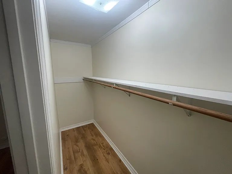 1008 Crest Dr — Photo 9