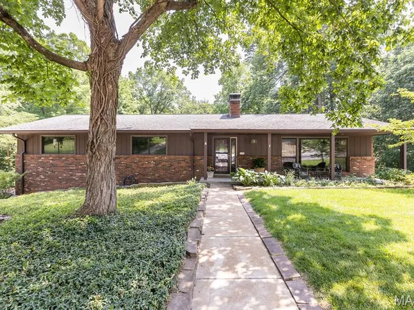 120 Autumn Ln, Belleville, IL 62223