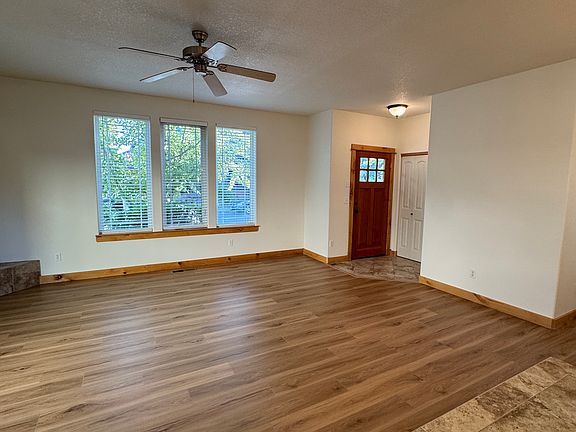 5th image of 20158 Merriewood Ln