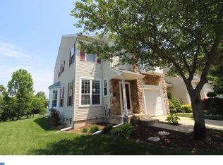 7 Barclay Ct, Bordentown, NJ 08505