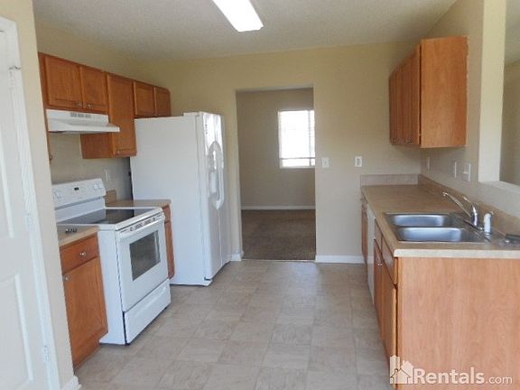 4th image of 803 Caledon Dr