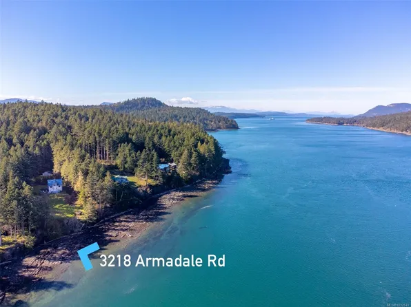 3218 Armadale Rd, Southern Gulf Islands, BC V0N 2M1